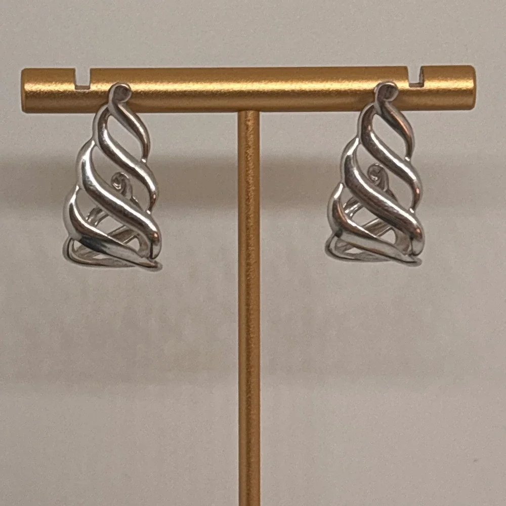 Monet Earrings Womens Silver Tone Twisted Drop‎ Dangle Post Vintage Signed